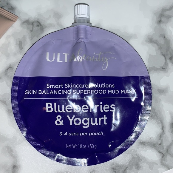 Ulta Beauty Pampering Holiday Gift Set & Bag - Picture 9 of 16